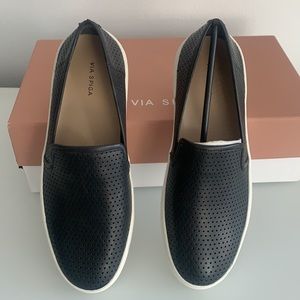 Via Spiga black size 5 1/2 flats